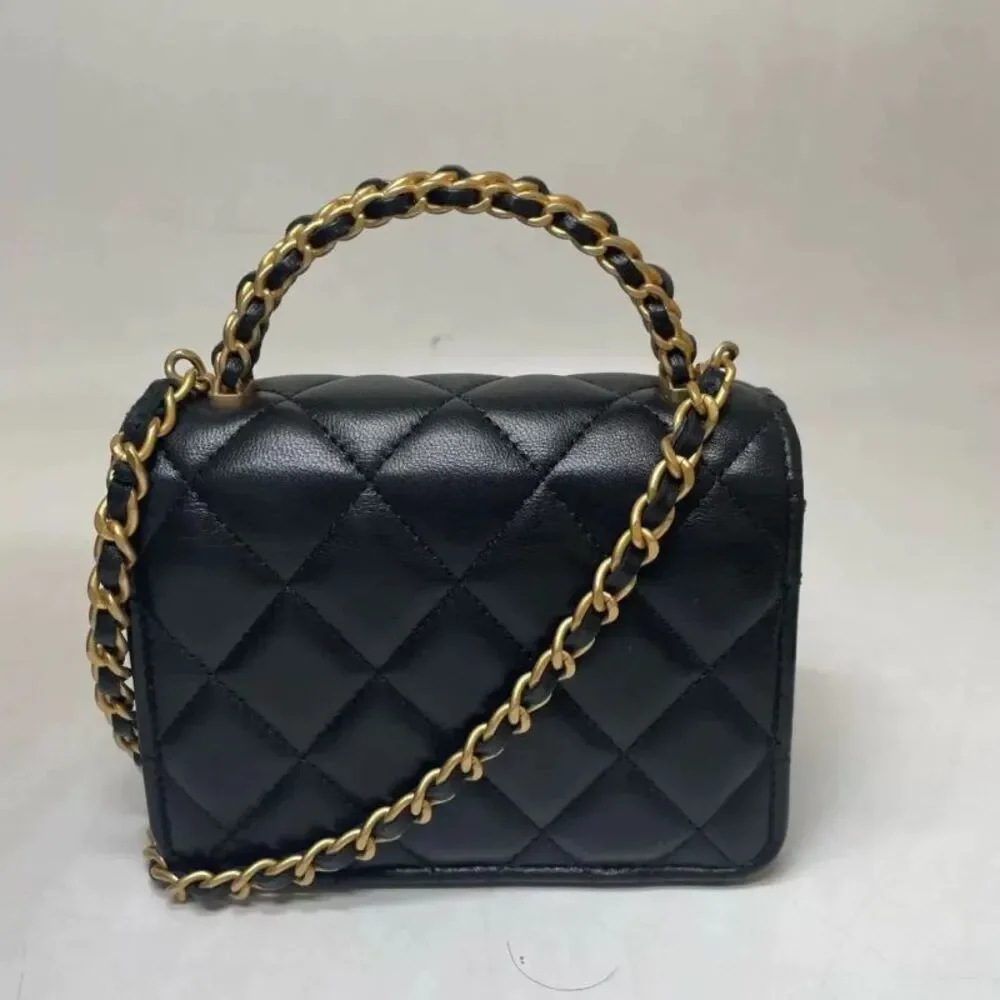 CHANEL brand color